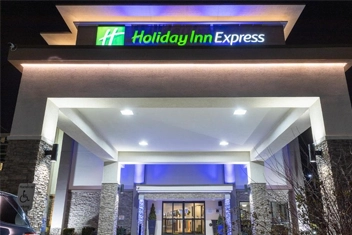 Holiday Inn Express Newark Airport – Elizabeth by IHG